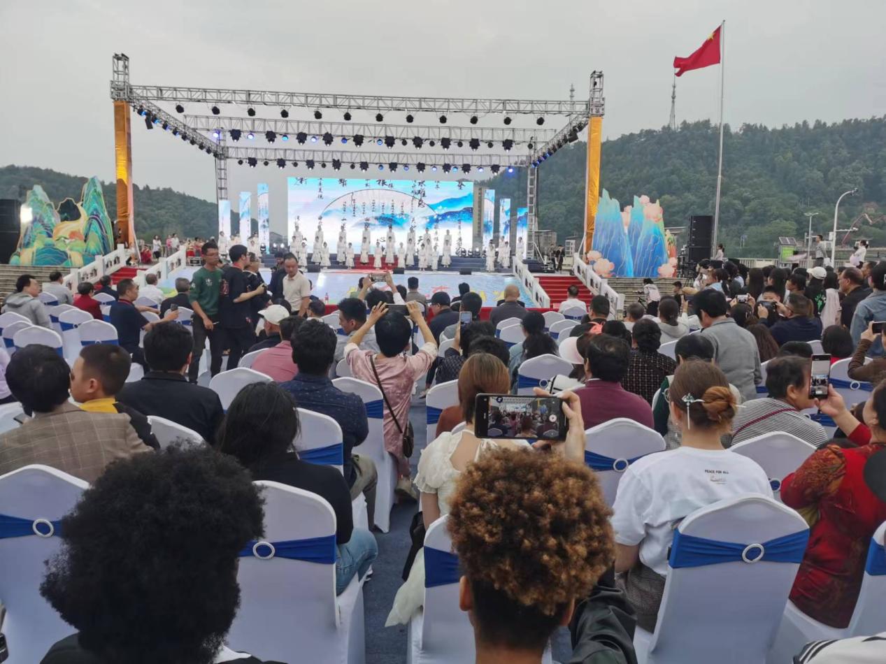 bc9e46dd7c34a2c4cc72774876710cb